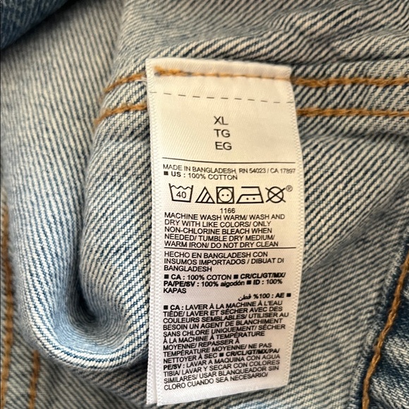 Old Navy Light Blue Distressed Denim Jacket - Picture 12 of 12